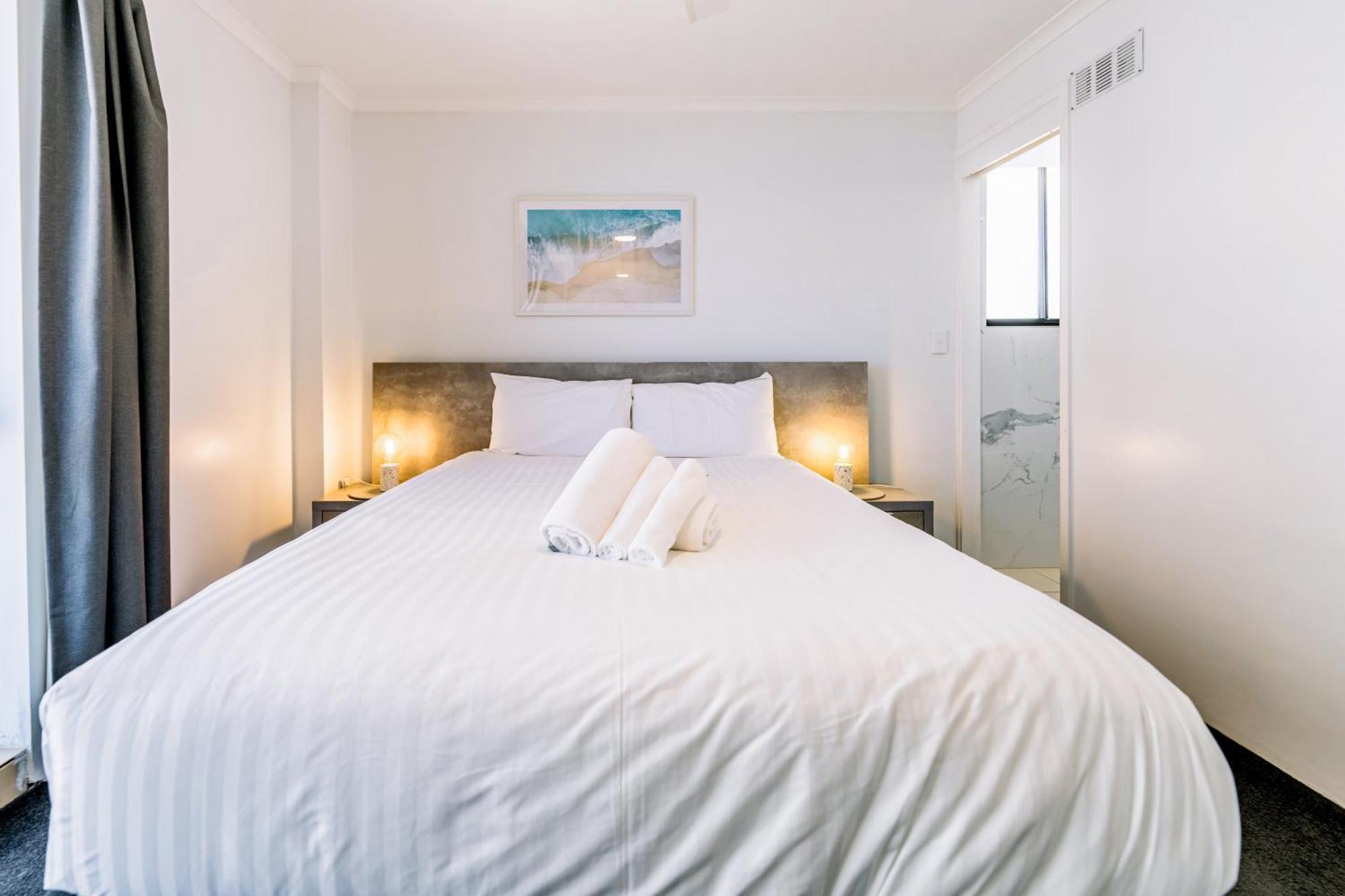 Olympus Beachfront Apartments Gold Coast Exterior photo