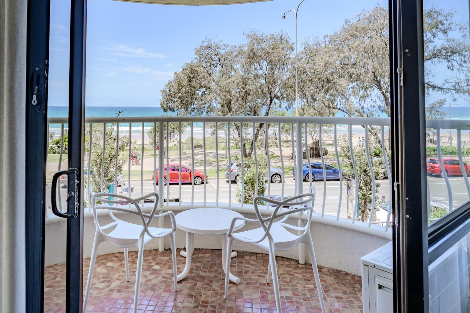 Olympus Beachfront Apartments Gold Coast Exterior photo