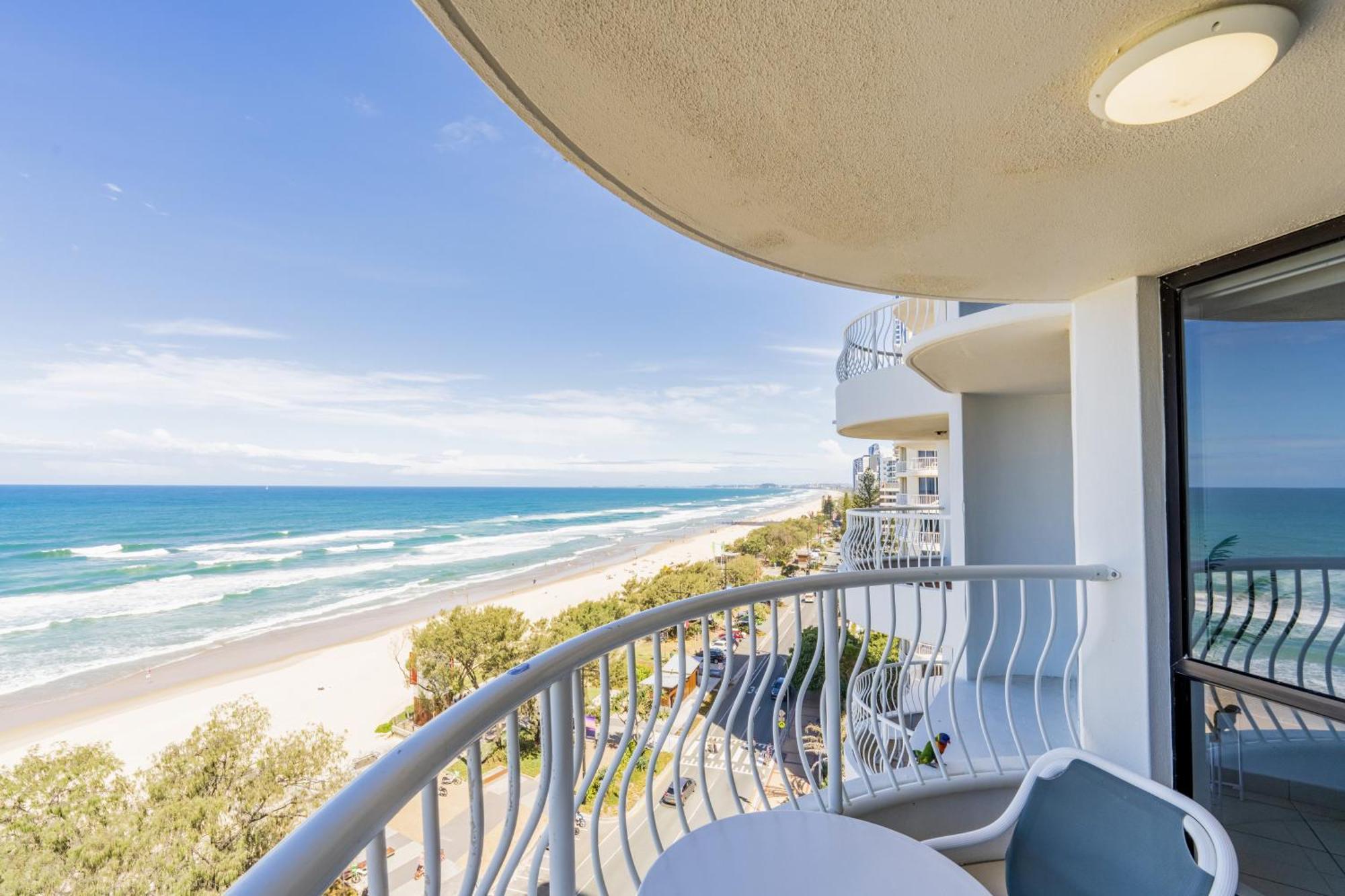 Olympus Beachfront Apartments Gold Coast Exterior photo