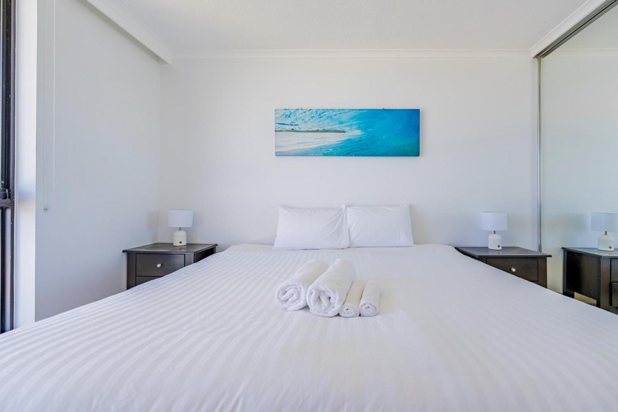 Olympus Beachfront Apartments Gold Coast Exterior photo